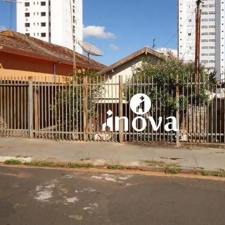 Image 2 - Rua Pires de Campos, Bairro Estados Unidos, Uberaba - MG, 38015-020, Brazil - House for sale