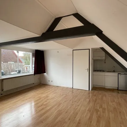Rent this 2 bed apartment on Le Ballon in Maandereind 32, 6711 AD Ede