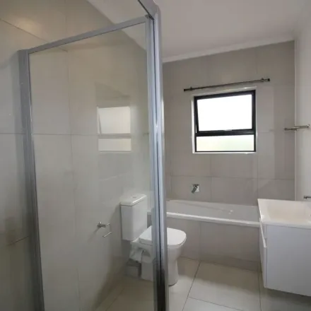 Image 7 - 2 Myrtle Road, Johannesburg Ward 94, Randburg, 2191, South Africa - Apartment for rent