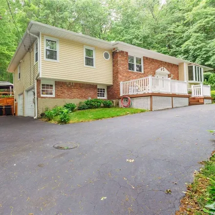 Buy this 4 bed house on 4 Elvira Court in Huntington, NY 11743