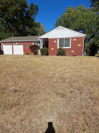 Buy this 2 bed house on 2332 George Washington Drive in Wichita, KS 67218
