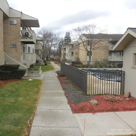 Rent this 1 bed condo on Pattengill Elementary School in 2100 Crestland Drive, Ann Arbor