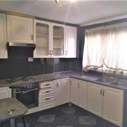 Rent this 3 bed apartment on Oupa Moeti Road in Mthambeka, Tembisa