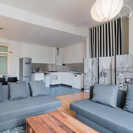 Rent this 5 bed apartment on Ho Vang in Rosa-Luxemburg-Straße 17, 10178 Berlin
