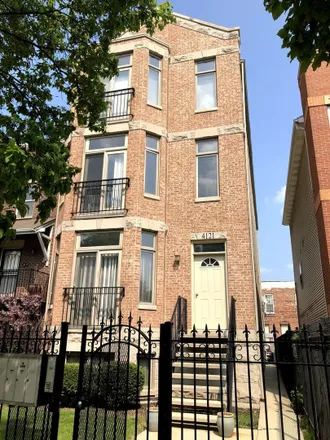 Buy this 3 bed house on 4121 South Vincennes Avenue in Chicago, IL 60653