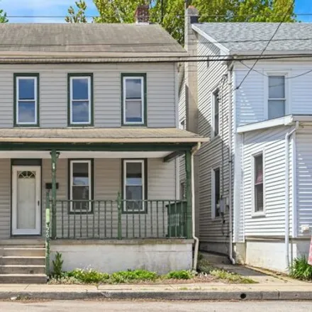 Buy this 3 bed house on 32 George Street in Hanover, PA 17331