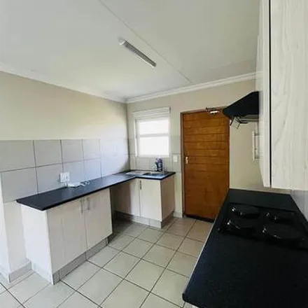 Image 4 - unnamed road, Montana, Pretoria, 0151, South Africa - Apartment for rent