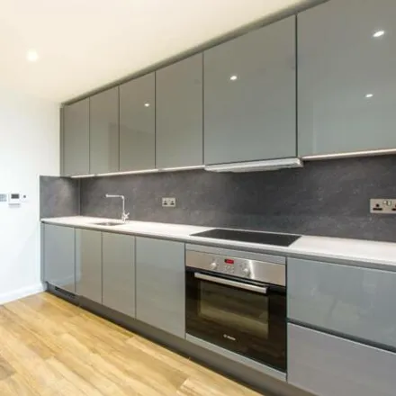 Image 2 - unnamed road, London, United Kingdom - Apartment for rent