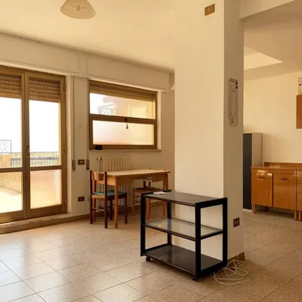 Image 4 - Tribunale Dei Minori, Via Francesco Paglia, 88100 Catanzaro CZ, Italy - Apartment for rent