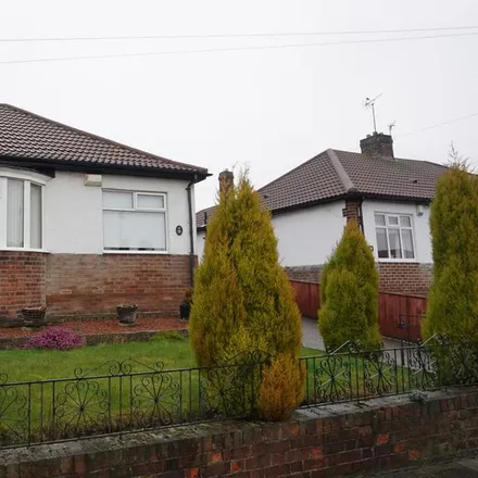 Rent this 2 bed house on Huntcliffe Gardens in Newcastle upon Tyne, NE6 5UD