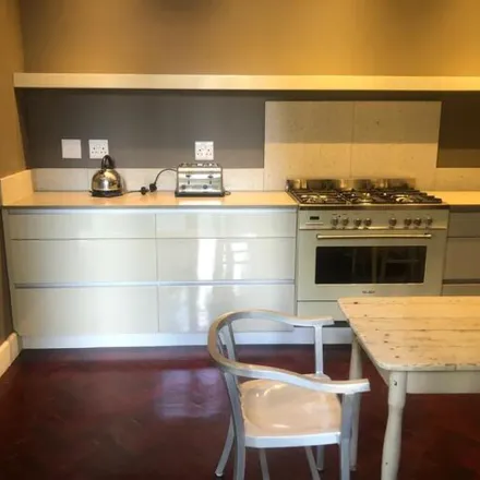 Rent this 3 bed apartment on M1 in Braamfontein, Johannesburg