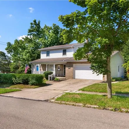 Image 2 - School Admin Buildings, Overlook Avenue, Wadsworth, OH 44281, USA - House for sale