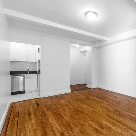 Image 2 - 270 W 72nd St, Unit 1410 - Apartment for rent