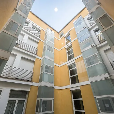 Image 4 - Palacete de Carlos María de Castro, Calle de Fernando El Santo, 28010 Madrid, Spain - Apartment for rent