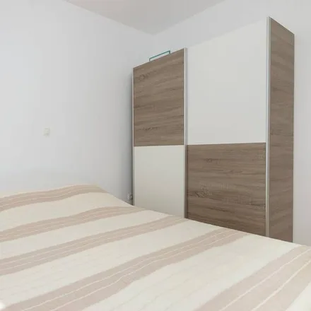 Image 4 - Vodice, Drašnice, Split-Dalmatia County, Croatia - Apartment for rent