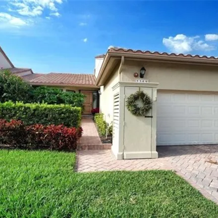 Rent this 3 bed house on Harbourside Golf Course (Longboat Key Club) in Bayou Gate, Longboat Key