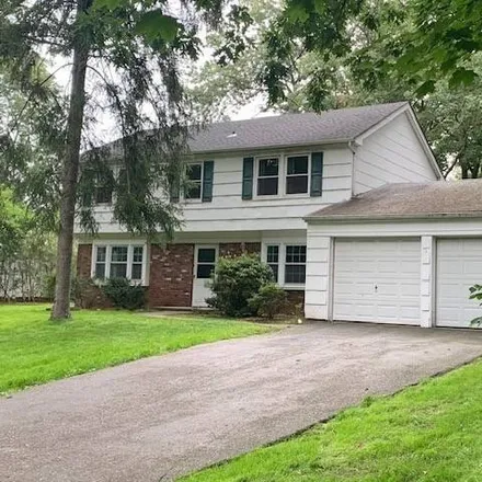 Rent this 4 bed house on Sycamore Circle Park in Stony Brook, Suffolk County