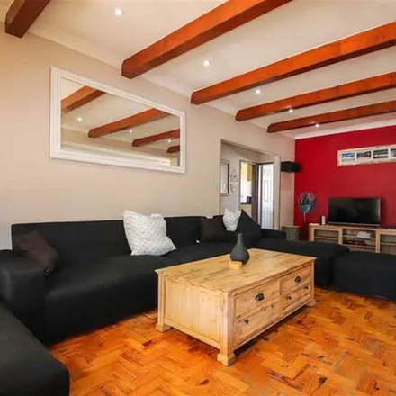 Image 2 - Melbourne Road, Cape Town Ward 60, Cape Town, 7780, South Africa - Apartment for rent