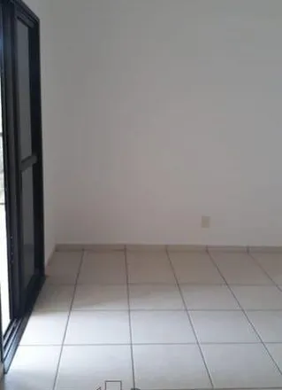 Buy this 1 bed apartment on Rua Pinheiro da Silva in Vila Nair, Pindamonhangaba - SP