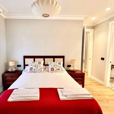 Rent this 3 bed apartment on MUSAC - Museo de Arte Contemporáneo de Castilla y León in Calle las Campanillas, 24008 León