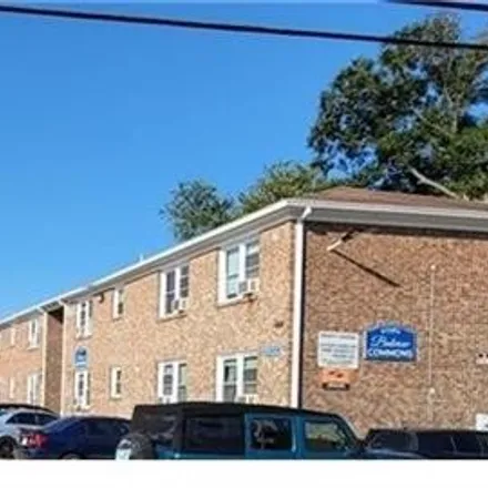 Image 1 - 171 West Balview Avenue, Pinewell, Norfolk, VA 23503, USA - Apartment for rent