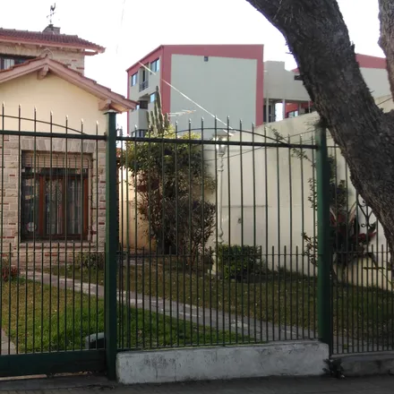 Buy this 4 bed house on Andrés Baranda 1865 in Quilmes Este, Quilmes