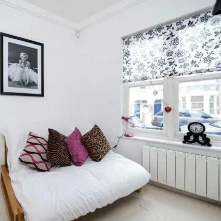 Image 9 - Lindrop Street, London, SW6 2PN, United Kingdom - Apartment for sale