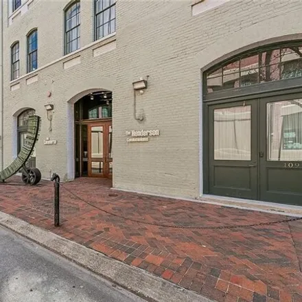 Buy this 1 bed condo on 700 Commerce Street in New Orleans, LA 70130