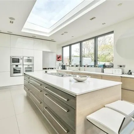 Image 9 - Hermitage Lane, London, London, Nw2 - House for sale