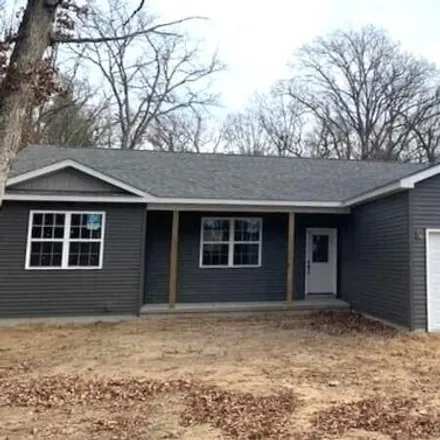 Buy this 3 bed house on 11269 West Drive in Jasper County, IN 46310