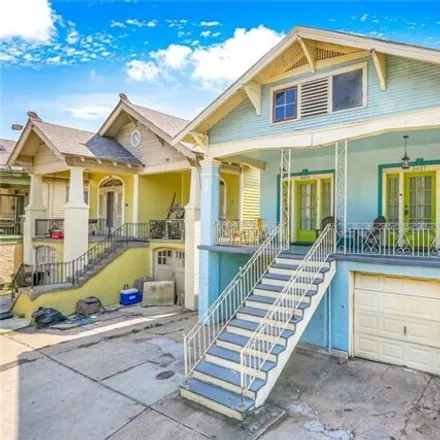 Buy this 6 bed house on 2027 Franklin Avenue in New Orleans, LA 70117