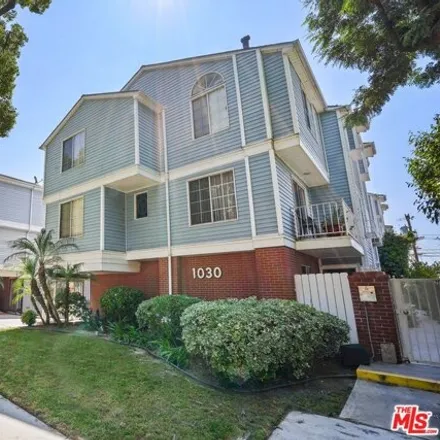 Rent this 2 bed townhouse on 1034 Ruberta Ave Apt 4 in Glendale, California
