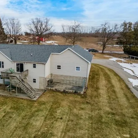 Image 4 - 11242 South Bright Road, Kasson Township, MI 49664, USA - House for sale