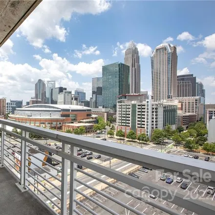 Buy this 2 bed condo on Uptown CycleLink in Charlotte, NC 28202