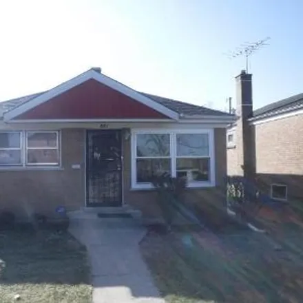Buy this studio house on 591 Jefferson Street in Dolton, IL 60419