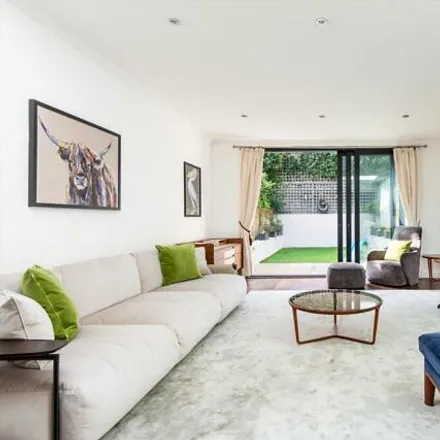 Image 2 - 37 Ordnance Hill, London, NW8 6PU, United Kingdom - Townhouse for sale