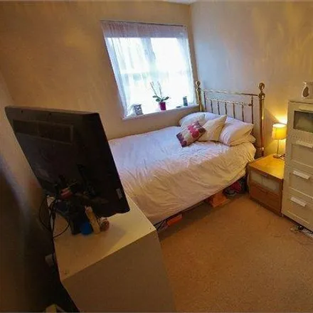 Image 9 - Reeds Crescent, North Watford, WD24 4BL, United Kingdom - Apartment for rent