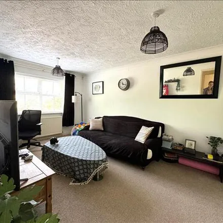 Image 6 - Salters Close, Rickmansworth, WD3 1HJ, United Kingdom - Apartment for rent