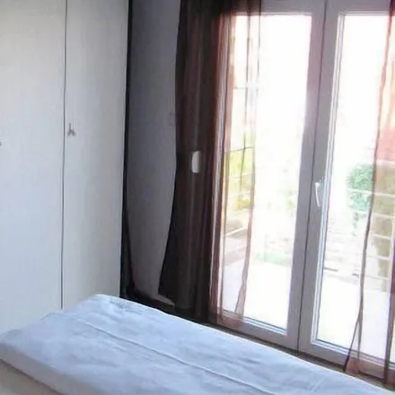 Image 2 - Vodice, Drašnice, Split-Dalmatia County, Croatia - Apartment for rent