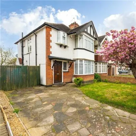 Image 9 - Valley Drive, Kingsbury, London, NW9 9NS, United Kingdom - Duplex for sale