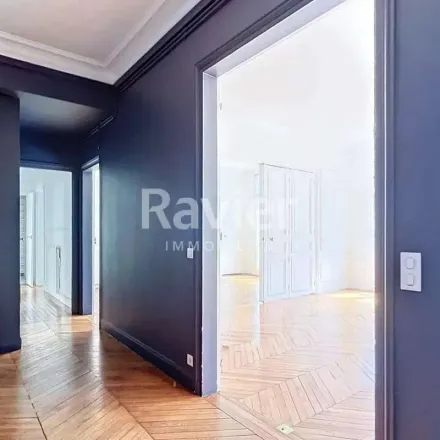 Image 4 - 3 Rue Casimir Périer, 75007 Paris, France - Apartment for rent