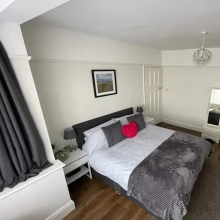 Image 4 - Worthing, BN11 2HH, United Kingdom - Apartment for rent