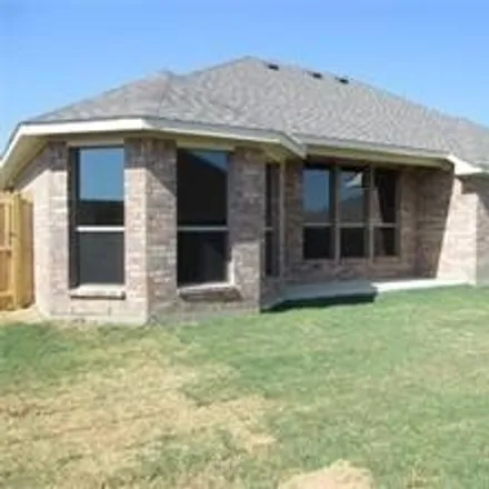 Image 8 - 5009 Lake Park Drive, Sanger, TX 76266, USA - House for rent