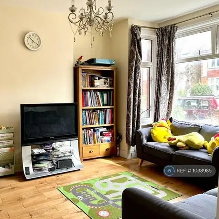 Image 2 - 26 Rayleigh Road, London, SW19 3RF, United Kingdom - Duplex for rent