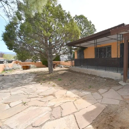 Image 3 - 1030 Calle del Sol, Taos, NM 87571, USA - House for sale