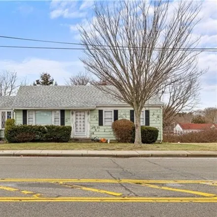 Buy this 3 bed house on 53 Valley Road in Middletown, RI 02842
