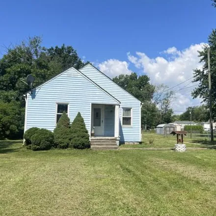 Buy this 2 bed house on 1175 Maplewood Road in Hamilton Township, OH 43207