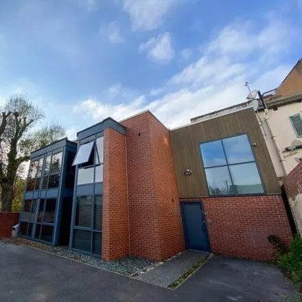 Image 7 - 7 Holberry Close, Sheffield, S10 2FQ, United Kingdom - Apartment for rent