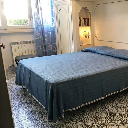 Rent this 2 bed house on Pietrasanta in Piazza della Stazione, 55045 Pietrasanta LU