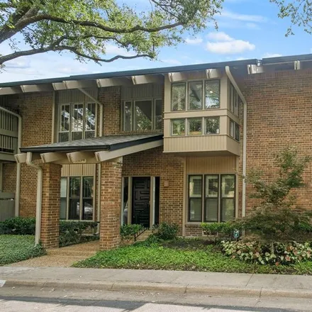 Image 2 - 10754 Villager Road, Meaders, Dallas, TX 75230, USA - Condo for rent